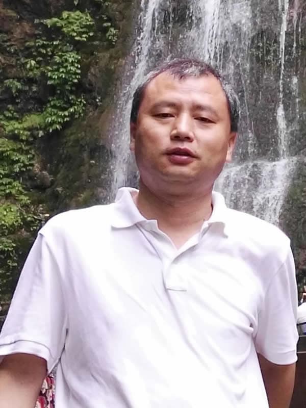 王